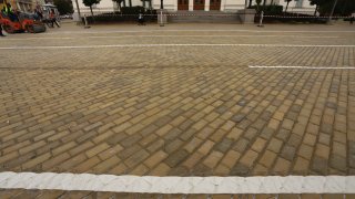 Междувременно Столична община наложи глоба от 100 000 лева на фирмата "Трейс Груп Холд"