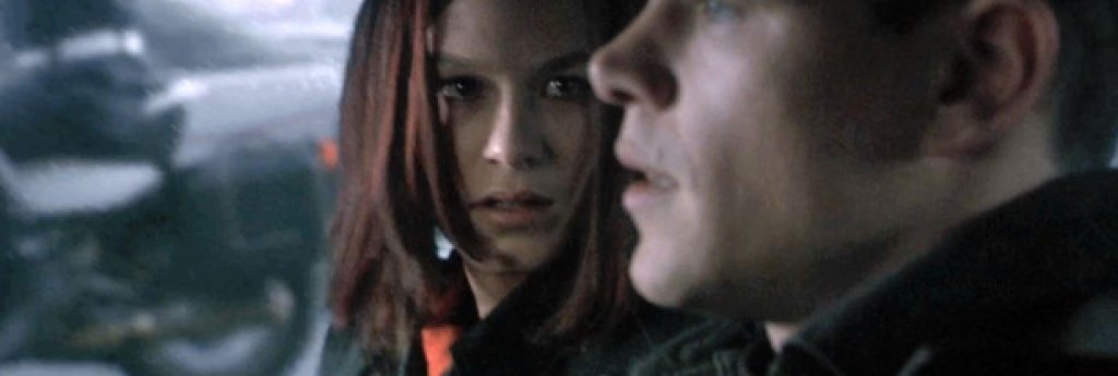 Гонката с полицията в Париж - "Самоличността на Борн"  (The Bourne Identity, 2002)
Прекрасна есенна сцена на преследване с обикновени градски коли из романтичния, леко дъждовен Париж. Сцената показва на какво е способно едно Мини - включително на величествено слизане по стълби. Този екшън представлява велико намигане към оригиналния филм "Италианска афера" от 1969 година. Всичко изглежда толкова автентично, а пешеходците толкова уплашени, че имате чувството, че нещата се случват наистина...
