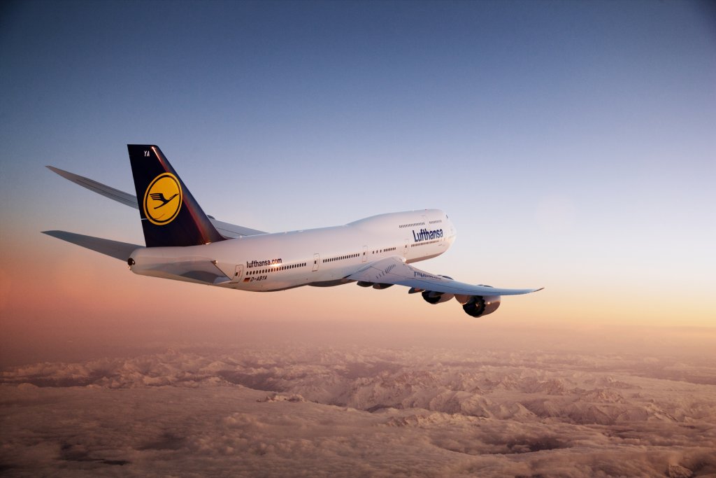 lufthansa-Boeing 747-8