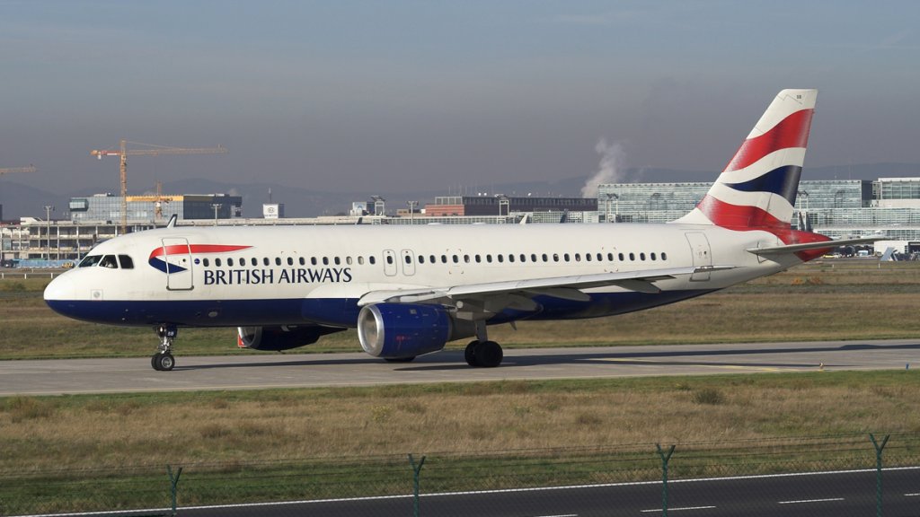 British_Airways_A320-100_G-BUSB