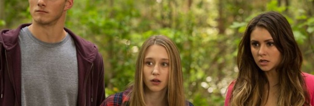 The Final Girls
Тази свежа хорър комедия няма желание да използва своята структура тип „филм във филма”, за да имитира атмосферата на някои класики от жанра, нито за да ги пародира. Вместо това The Final Girls успява покрай комедийните ситуации да развие емоционалната история на дъщеря, събрала се с починалата си майка (легендарна хорър актриса) чрез нейната най-известна роля. А участието на Нина Добрев винаги е плюс.