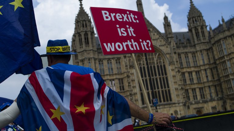 Британският парламент ще решава как страната ще напусне ЕС