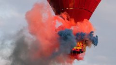 Въздушна инвазия: Фенове на ЦСКА М. пристигнаха за гостуване с балон