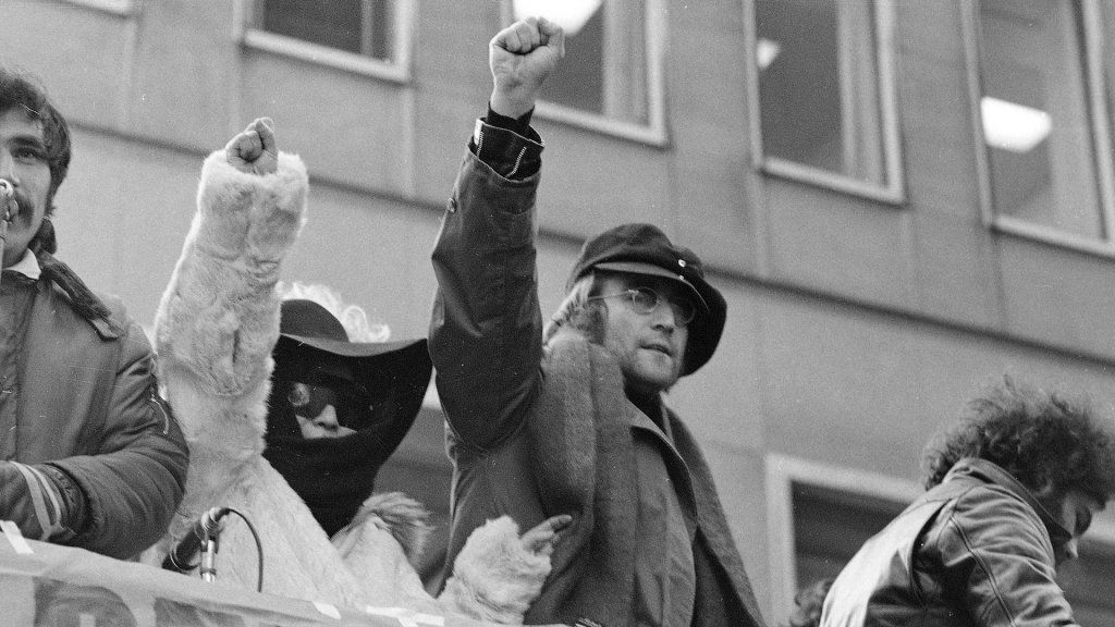 \"Всичко е по-ясно, когато обичаш.\"