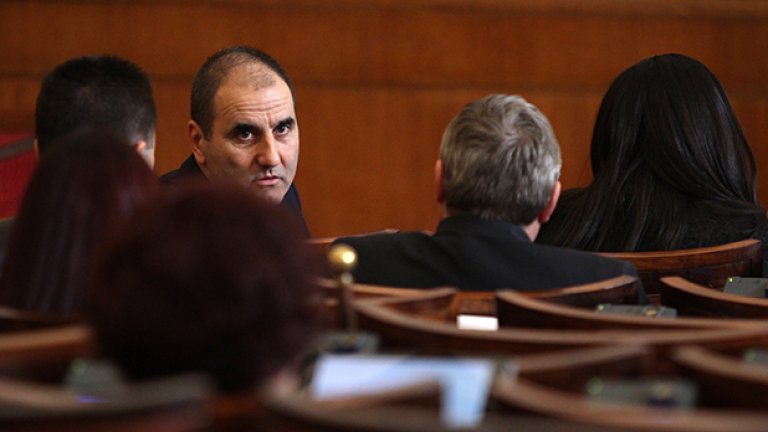 Цветанов обърка властта за правомощията на главния прокурор