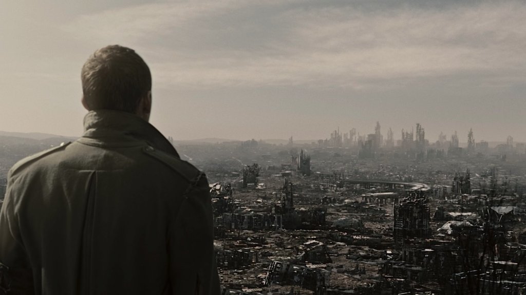 "Terminator Salvation"  
2009 
През 2018 година мистериозен нов войник - получовек, полумашина, се появява пред Джон Конър, за да помогне във войната на хората срещу машините. Но може ли да му се има доверие!