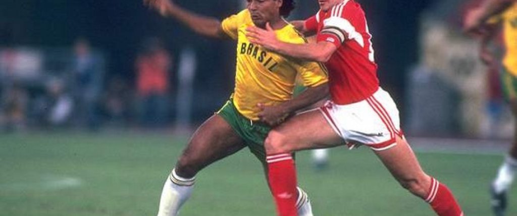 Ромарио става голмайстор със 7 попадения на турнира в Сеул през 1988 г. Във финала обаче Бразилия отстъпва с 1:2 пред СССР.