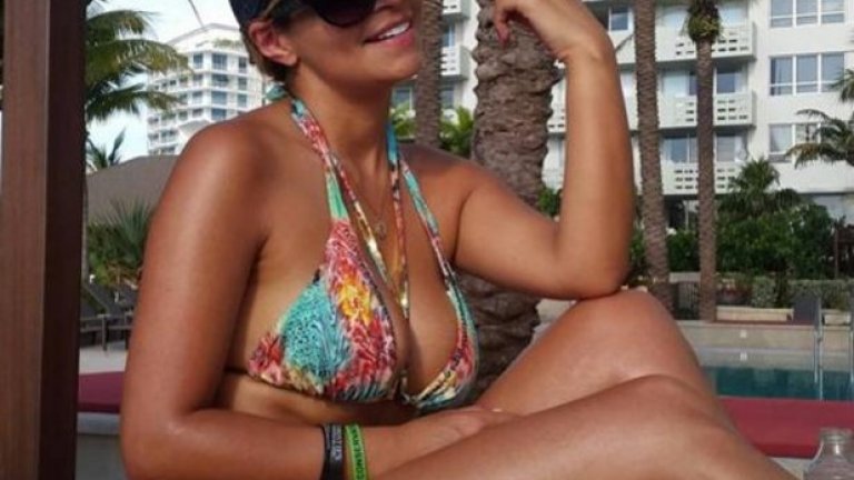 Колумбийката вече публикува свои снимки от Маями, но не сподели и дума за Роналдо
