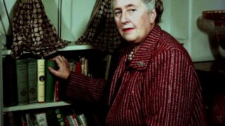 Отровата е любимо средство за убийство в произведенията на Агата Кристи, което не е случайно