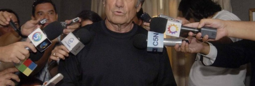 След Формула 1 Карлос Ройтеман влезе в аржентинската политика