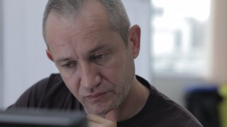 Нападнатата от актьора жена е чужденка от Люксембург