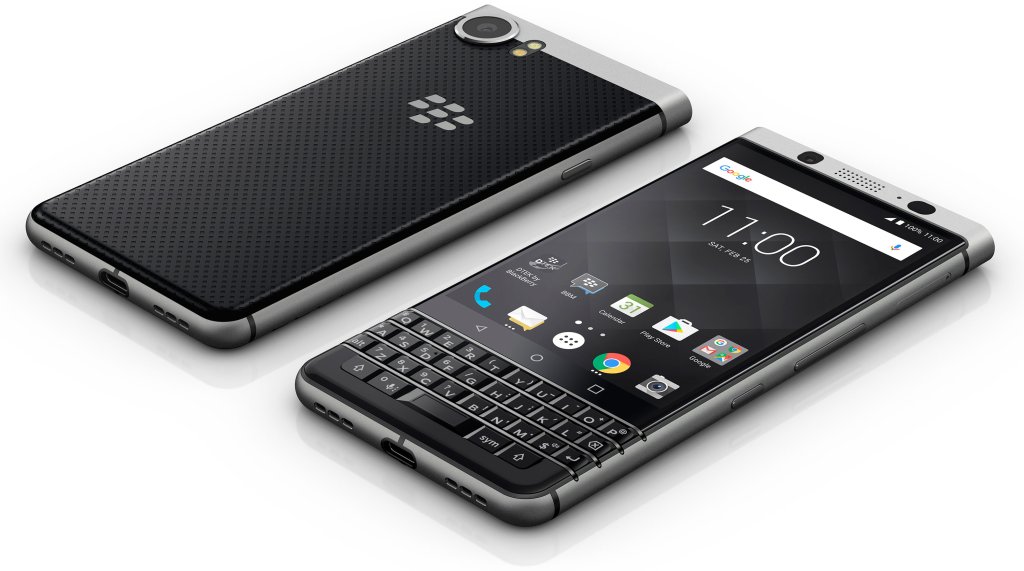 BlackBerry KeyONE 

BlackBerry KeyONE струва 550 долара, което е най-малко с 50% по-евтино от останалите. Телефонът, в традициите на BlackBerry, има аналогова клавиатура и изненадващо дълъг живот на батерията. Уникалната технология DTEK пък го прави