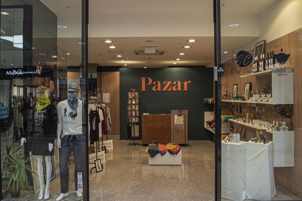PAZAR - магазин от нов вид, който подкрепя български брандове