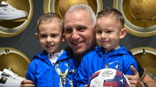 Стоичков продължава да преувеличава в защита на Световното клубно, ФИФА и Инфантино