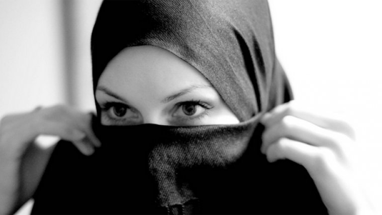 Арабският свят се надига ... с жените си