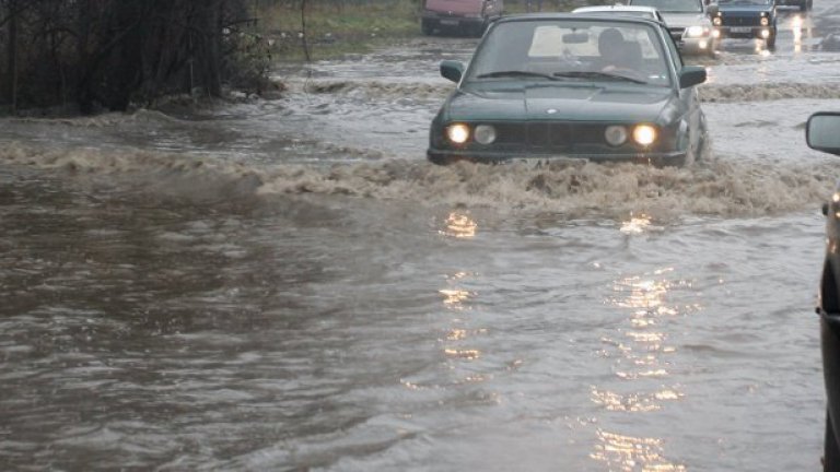 Село Турия под вода