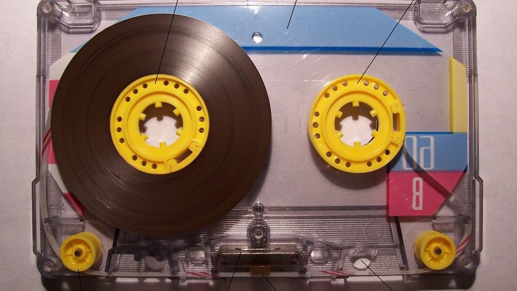 1280px-Memorex_Compact_Cassette_opened