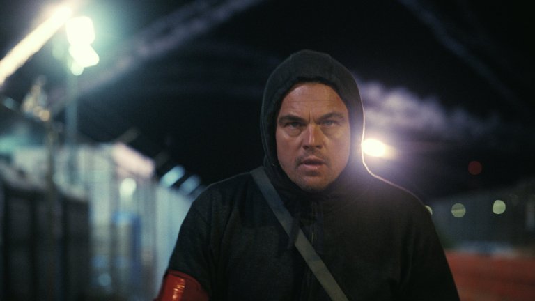 “Битка след битка”

Оценка в Rotten Tomatoes: 85%

Рейтинг в IMDb: 7,7 от 10 звезди

Боксофис: 209 милиона долара
Големият фаворит за "Оскарите" тази година не се оказа и най-големият любимец на публиката. Филмът на Пол Томас Андерсън получи сравнително солиден зрителски рейтинг, но се представи далеч по-слабо на световния боксофис.
При бюджет от около 130 милиона долара за продукцията и приблизително 175 милиона за реклама, заглавието е трябваше да донесе поне 600 милиона долара, за да възстанови инвестицията на Warner Bros. Вместо това приходите се оказват почти три пъти по-ниски от необходимото.