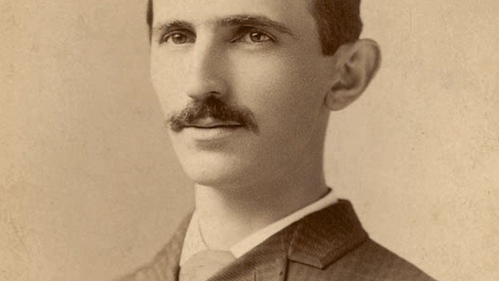 Nikola_Tesla_by_Sarony_c1885-crop