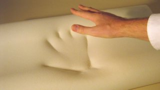 1024px-MemoryFoam-fast