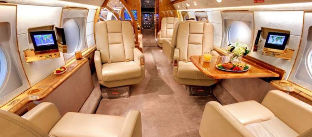В самолета на Меси: Снимки отвътре на суперлуксозния Gulfstream V