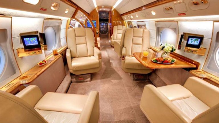 В самолета на Меси: Снимки отвътре на суперлуксозния Gulfstream V