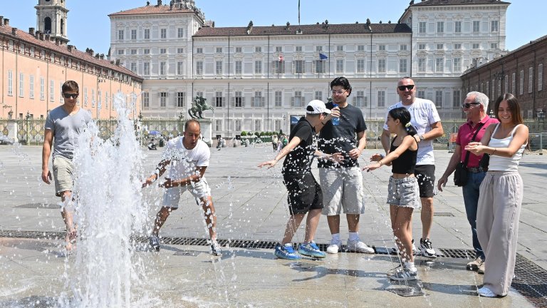 45 градуса на слънце: Горещата вълна на Европа в снимки