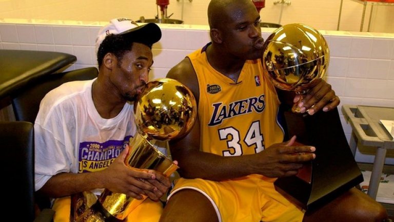 Което не им попречи да спечелят три поредни титли между 2000-а и 2002-ра година.