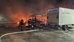 За момента не се изключва версията за умишлен палеж