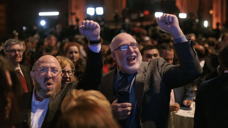 Републиканците печелят Камарата на представителите