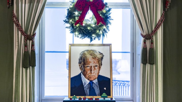 "Домът е там, където е сърцето" е мото на тазгодишната коледна украса