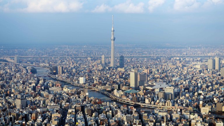Телевизионната кула на Токио е инженерно чудо.