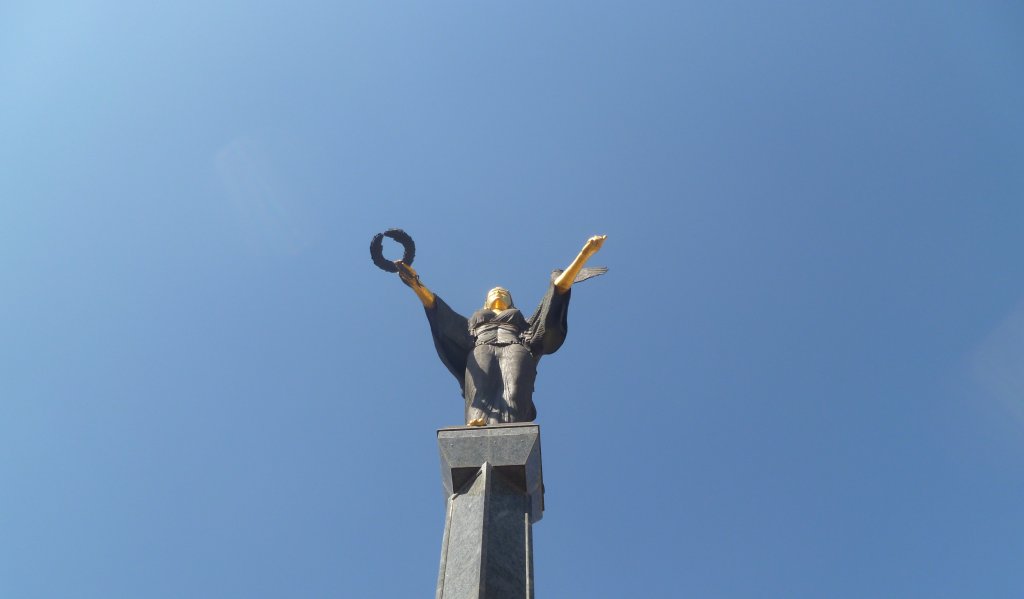 Statue-of-St-Sofia-photo-Clive-Leviev-Sawyer-e1352650701888
