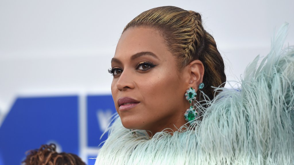 2016 MTV Video Music Awards - Arrivals