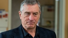 1. Робърт Де Ниро
Популярният актьор е от хората, които вярват, че ваксините причиняват аутизъм. В началото на 2017-а дори участва в дискусия по темата във Вашингтон заедно с Робърт Ф. Кенеди-младши. По време на събитието Кенеди казва, че именно детските ваксини са причинител на "епидемията от аутизъм". По-късно Де Ниро споделя, че подкрепя казаното на 100 процента. Актьорът обаче има лични причини за своите съмнения и търсенето на отговори - година по-рано той разкри, че синът му Елиът също има аутизъм.