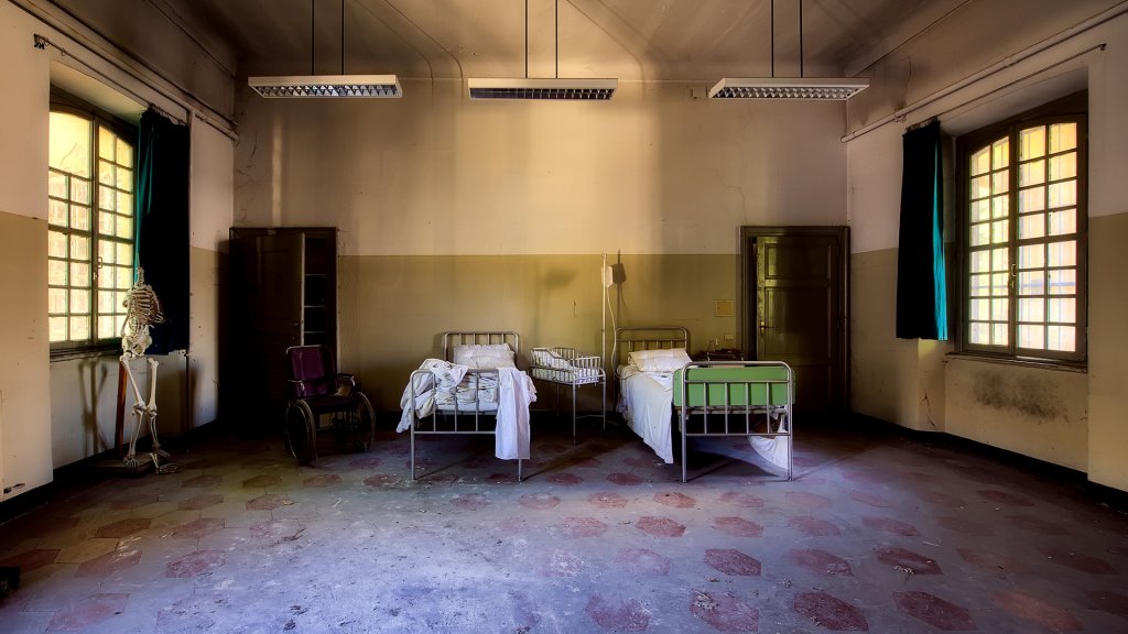 hospital-2301041_1920