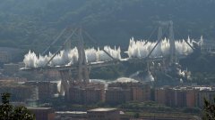 Разрушиха фаталния мост "Моранди" в Генуа