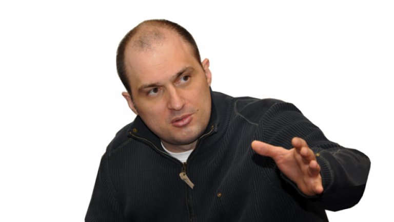 "Трябва дълбоко да се възхитим от това малцинство българи, които отказват да са част от лъжата и така запазват шанса на нацията за по-добро бъдеще..."