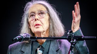 Защо Нобелът за литература отиде при автор, който не се подчинява на жанрове