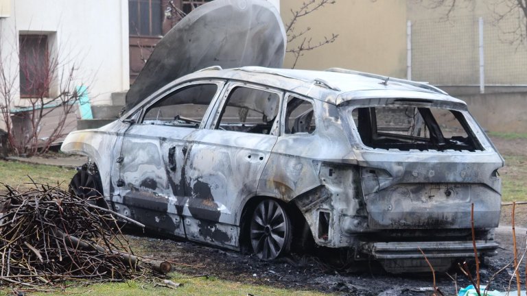 Кметът на Бистрица подозира за палежа строителната мафия