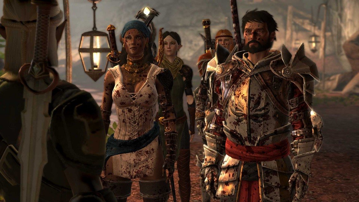 Dragon Age II

Резултат в Metacritic: 82
Средна потребителска оценка: 4.5

С пускането на Mass Effect и Dragon Age: Origins, Bioware циментира позицията си на едно от най-обичаните студиа в света. Изглеждаше, че канадците не могат да направят грешен ход, но тогава те тръгнаха надолу с Dragon Age II.

Очевидна жертва на забързаното темпо на разработка, вместо да се придържа към грандиозните мащаби на оригинала, продължението замени огромния свят и амбициозната история с нещо много по-ограничено. Действието се развива в шепа повтарящи се локации и на ролевата игра очевидно й липсват разнообразието и въображението, които направиха Dragon Age: Origins такъв хит. Това не бе достатъчно, за да откаже геймърите от BioWare, но все пак ги направи доста по-предпазливи.
