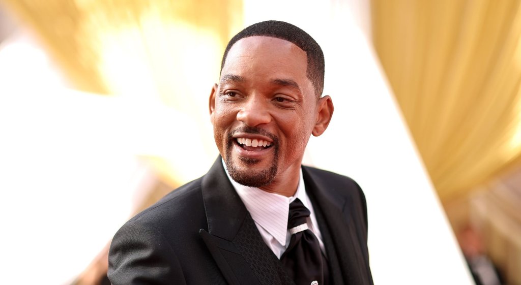 Уил Смит  
И лицето на Уил Смит не е достатъчна гаранция за касов успех – и то много преди да зашлеви Крис Рок на „Оскарите“ през 2022 г. Водените от него „Земята: Ново начало“, „Близнакът“, „Али“ и „Този див, див запад“ записаха рекордни загуби от близо 100 милиона долара за всяка продукция. 
Години наред обаче актьорът се държеше така, сякаш този факт по-скоро го забавлява, отколкото притеснява. Смит се шегуваше с финансовите провали на филмите си и продължаваше да участва в нови и нови продукции – докато не беше номиниран за „Оскар“ и на самата церемония не проигра късмета си.