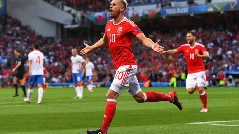 Аарън Рамзи даде началото на класиката
Great goal from Aaron Ramsey to put #WAL 1-0 up! pic.twitter.com/VoT5XT0BwV— From The Stands (@FromTStands) June 20, 2016