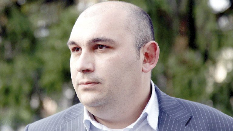 Плевенският партиен кадър на социалистите Любомир Петков получава назначение във Франкфурт