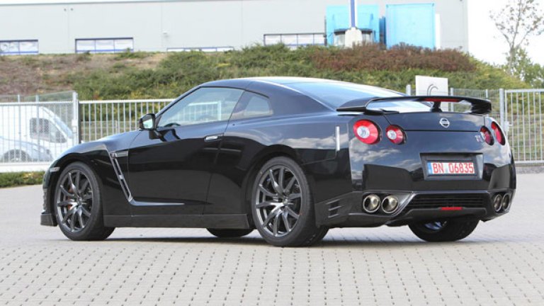 Автомобилът ще дебютира официално този месец в Токио