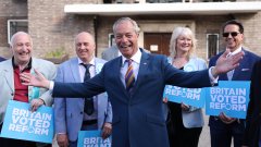 Reform UK печели много места в общинските съвети