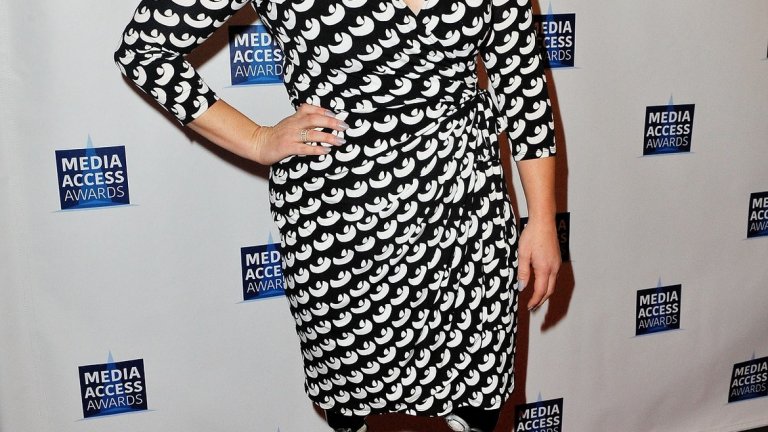 Самата Съливан ходи с помощта на протези. Според нея подобни роли трябва да се дават на актьори, които са наистина в неравностойно положение, а не на холивудски звезди.