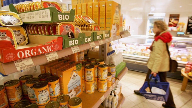 Пазаруването в био магазин не е обикновено пазаруване, а екзистенциално преживяване в зоната на ню ейдж движението...