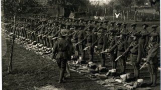 1-4th_Gurkhas_at_kit_inspection_showing_kukris_(Photo_24-98)
