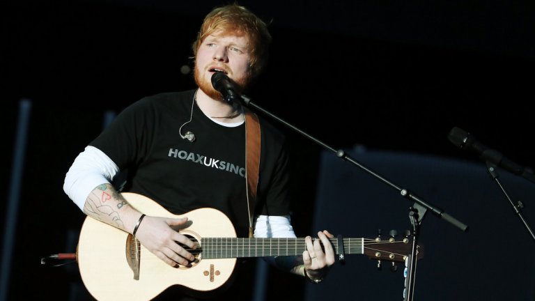 Ед Шийрън, който миналата година оглавяваше класацията, сега е на трета позиция.